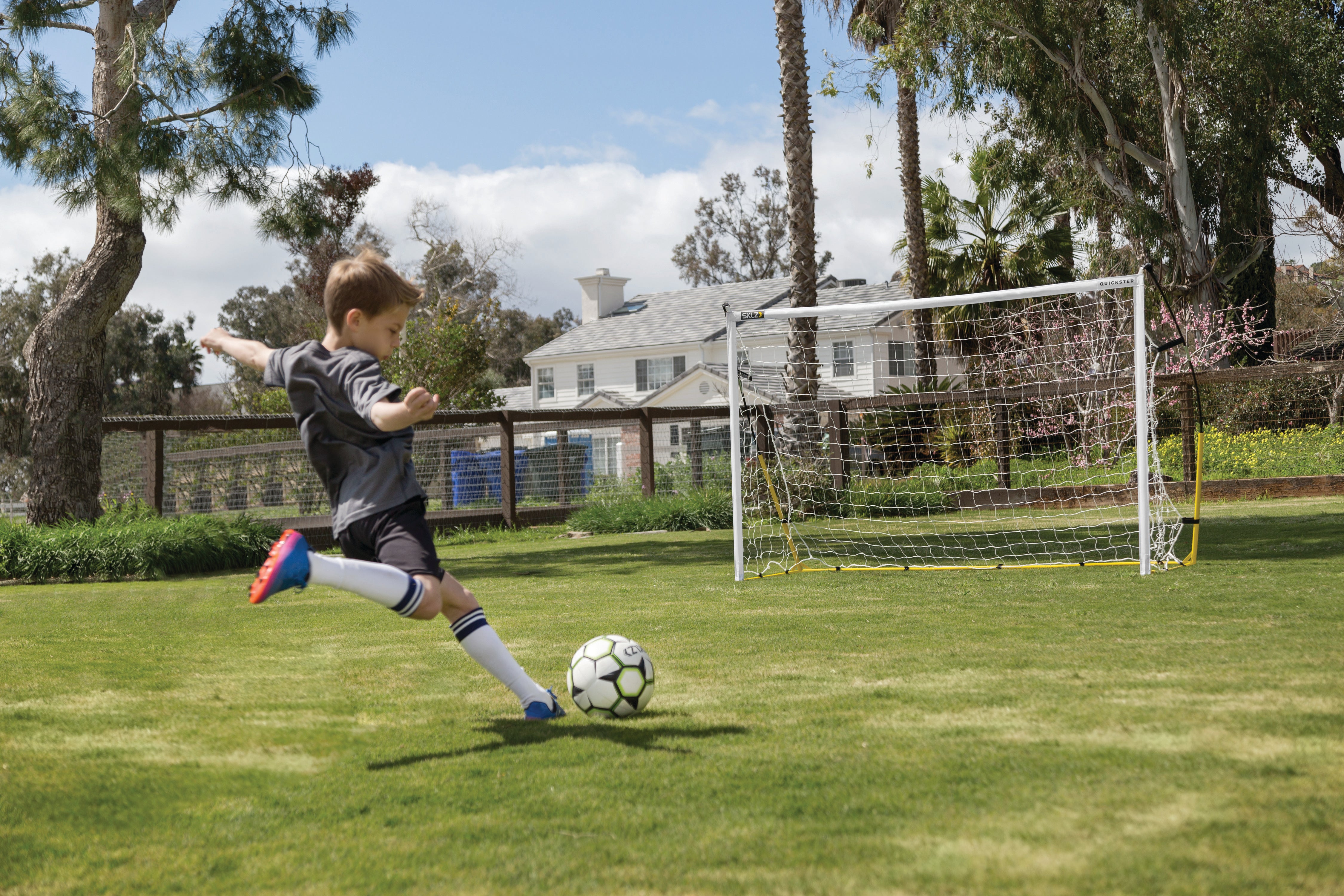 Quickster Speed Quickster Soccer Goal – SKLZ US